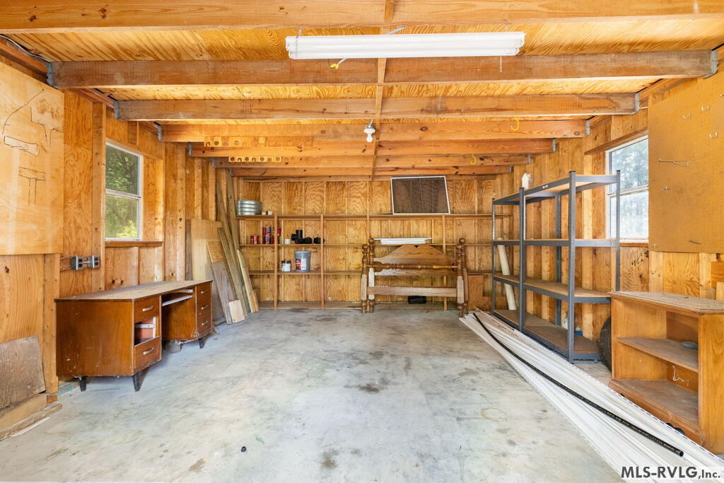 1554 Traffic Road