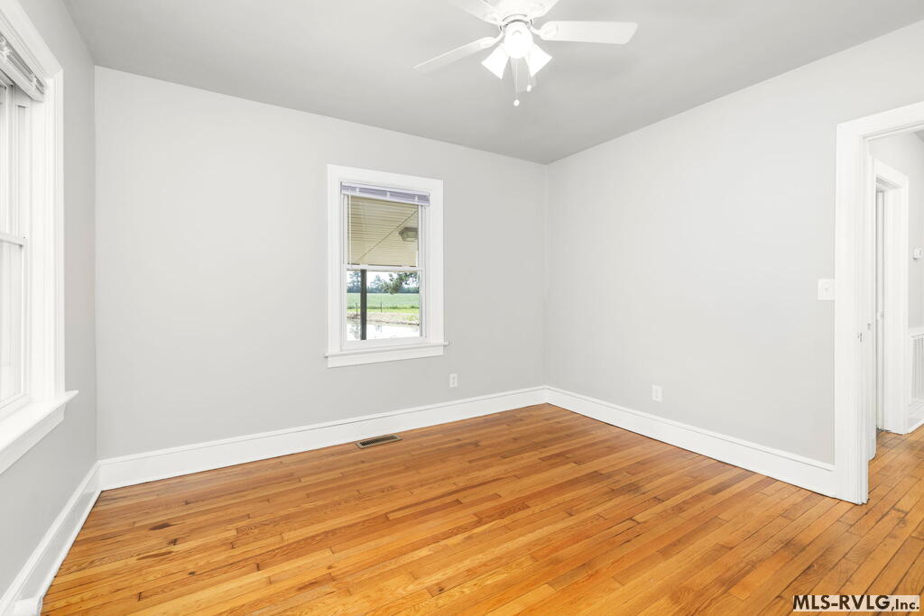 1554 Traffic Road