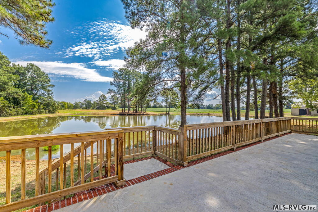 1554 Traffic Road