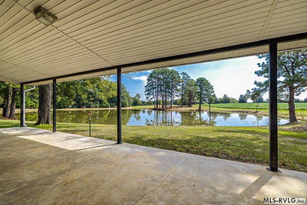 1554 Traffic Road
