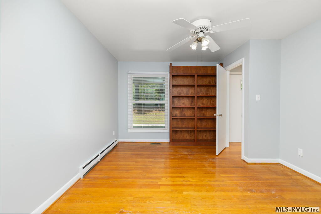 1554 Traffic Road