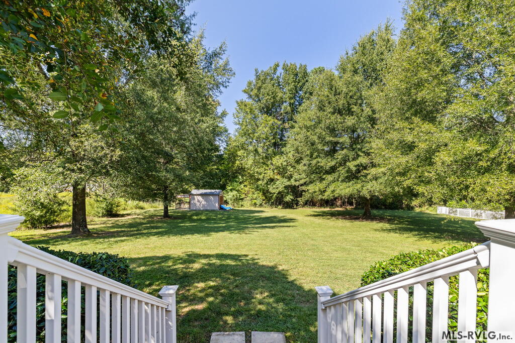 211 Apple Street