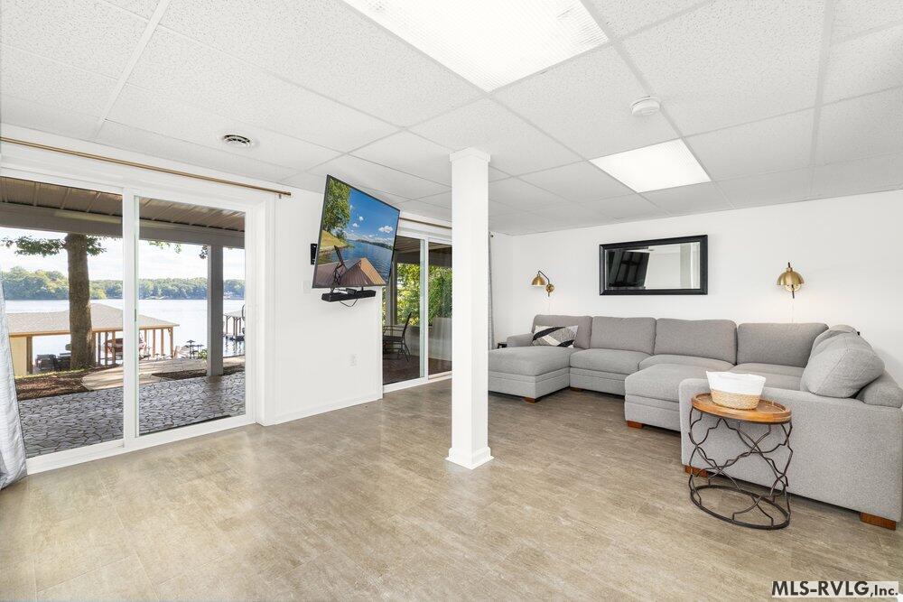 147 Lees Ct
