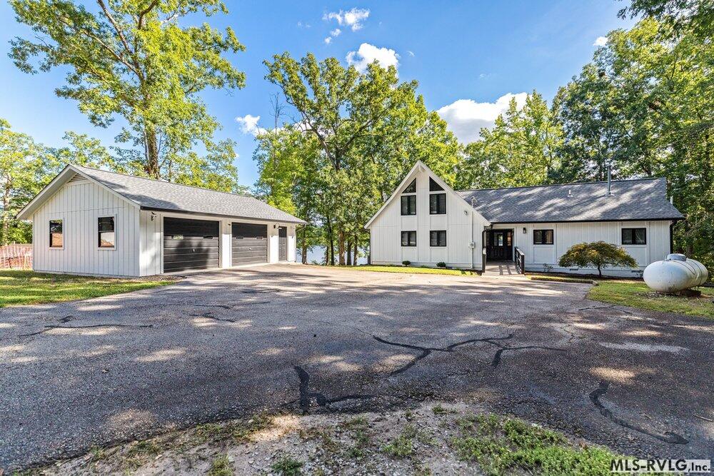 147 Lees Ct