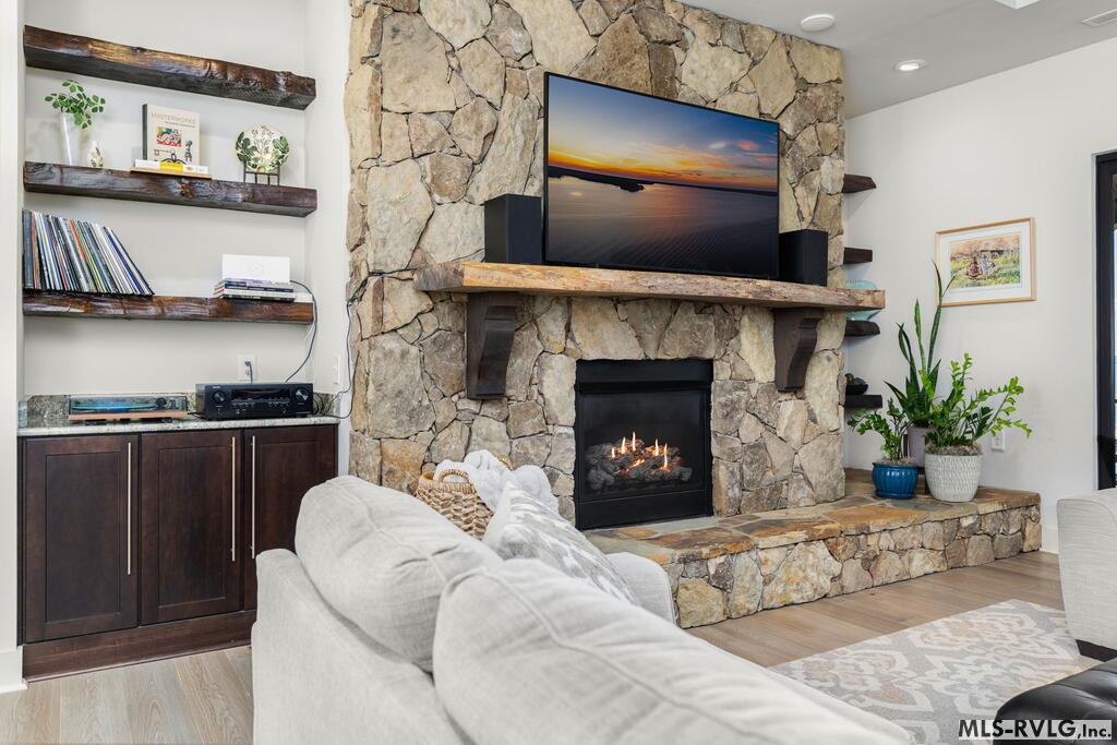 118 Fleming Meadows Drive