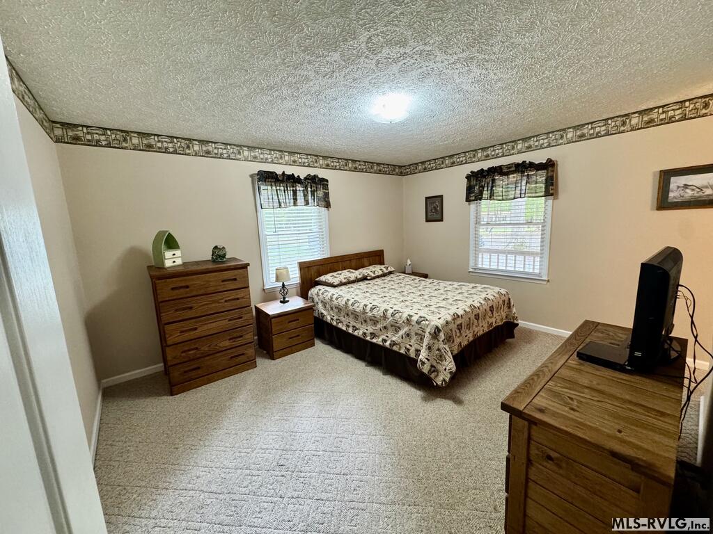 994 Strawberry Lane