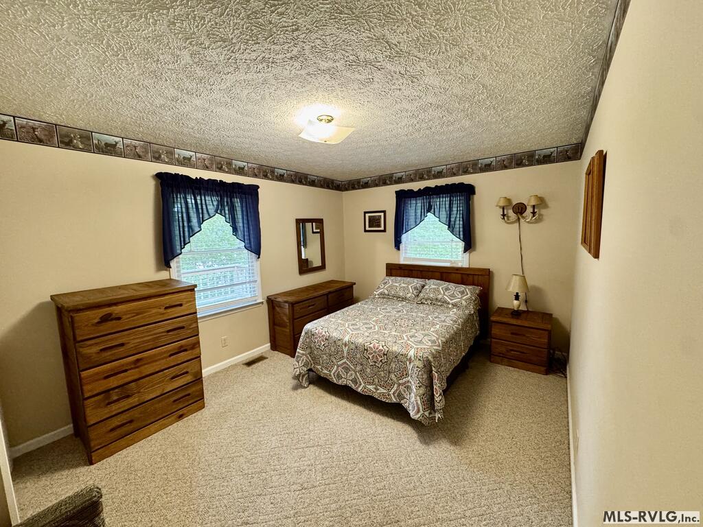 994 Strawberry Lane