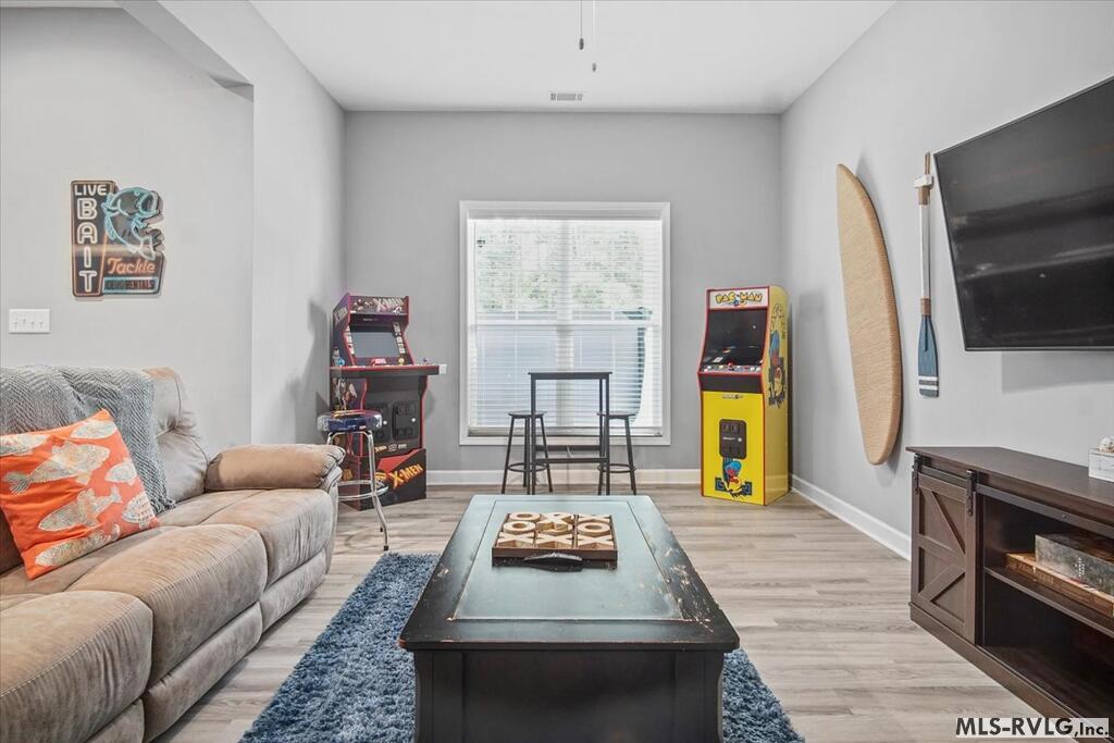115 Rowboat Way