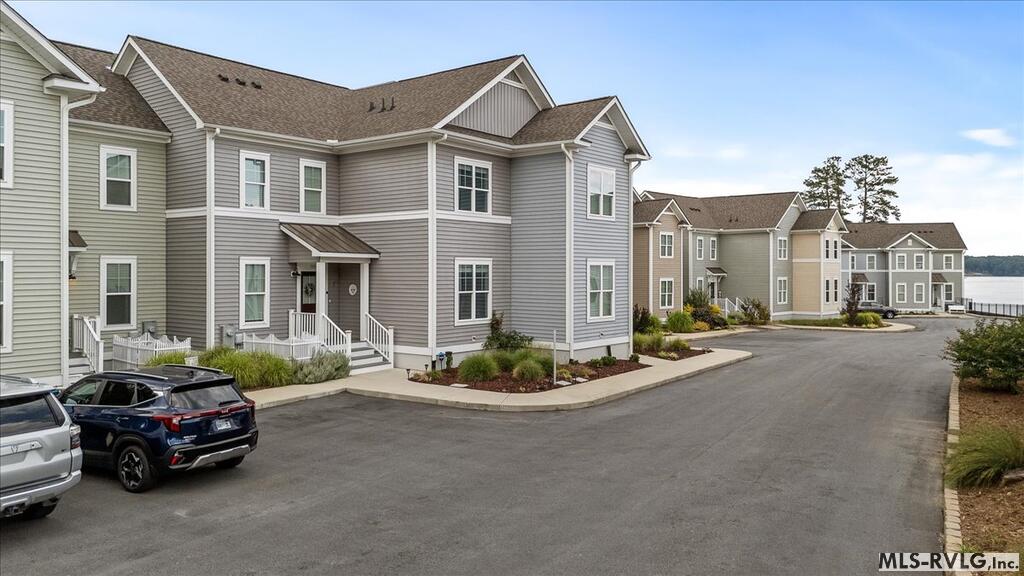 115 Rowboat Way