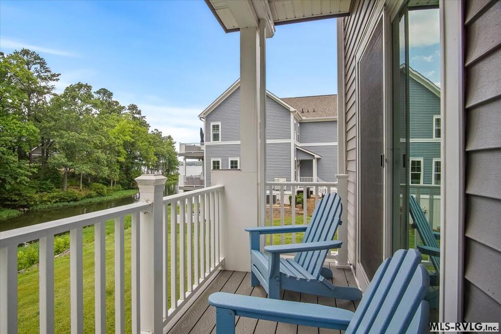 115 Rowboat Way