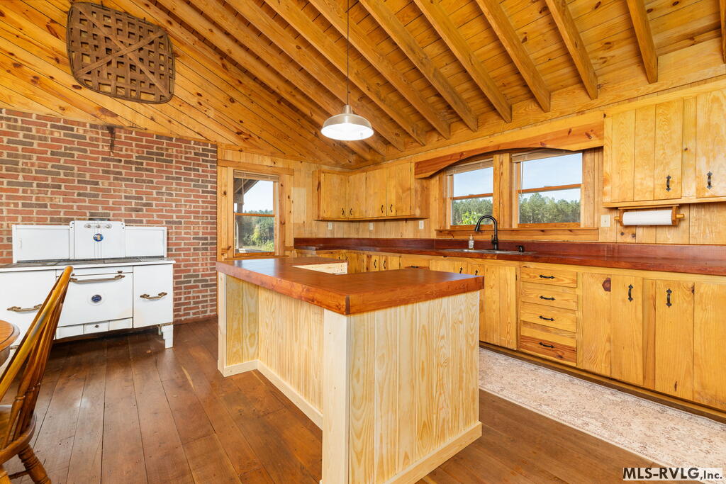 1318 Poor House Road