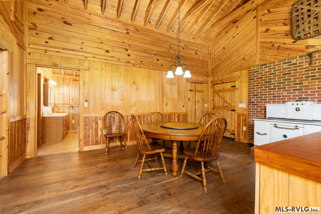 1318 Poor House Road