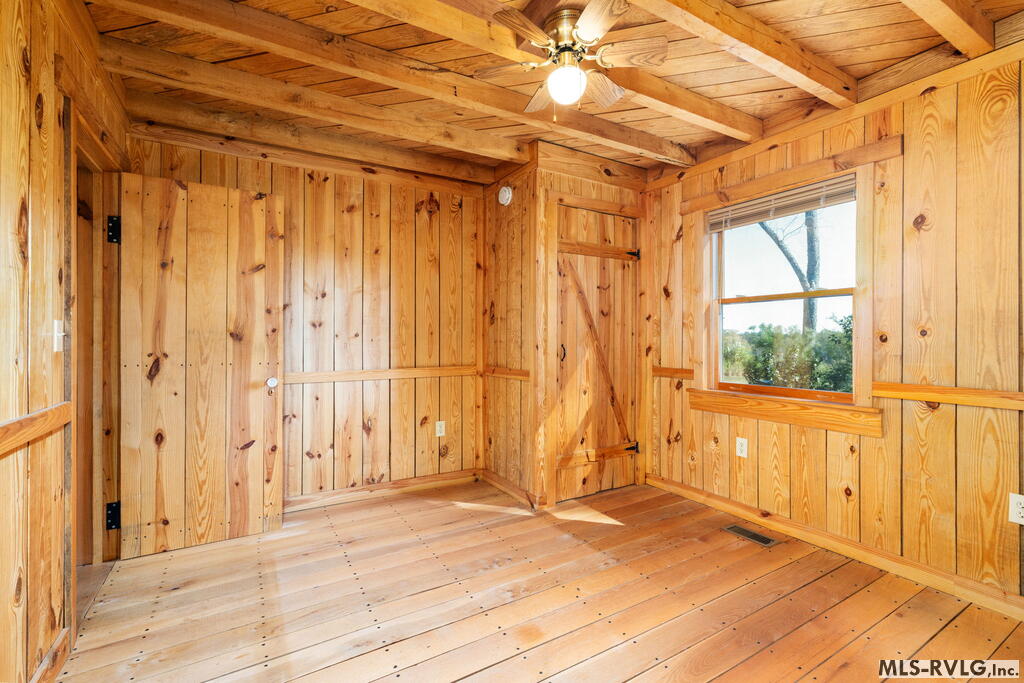 1318 Poor House Road