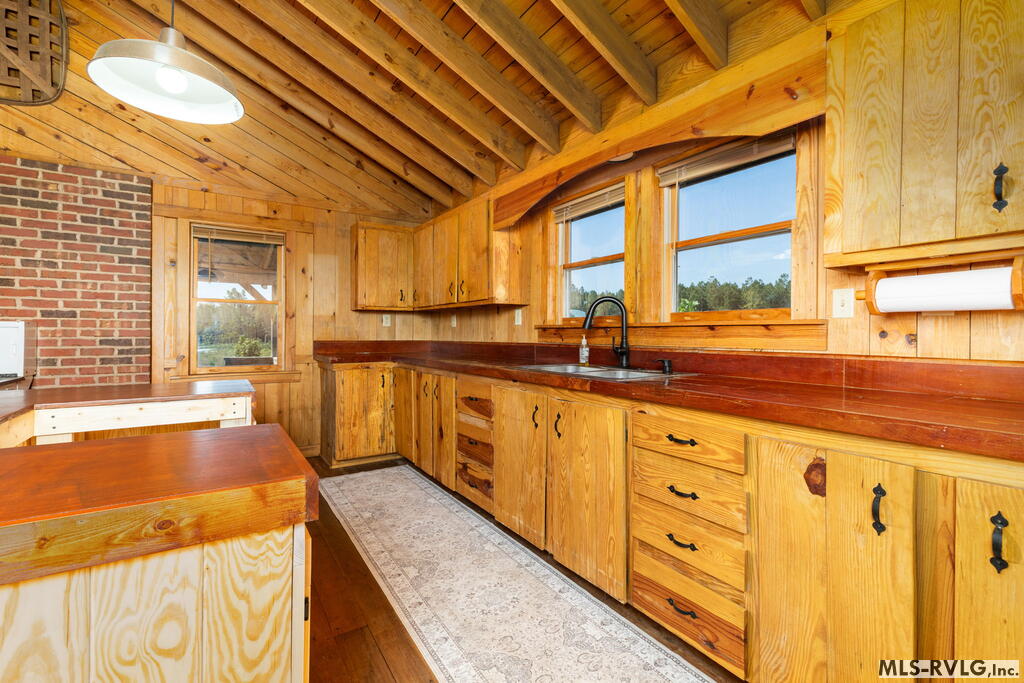 1318 Poor House Road