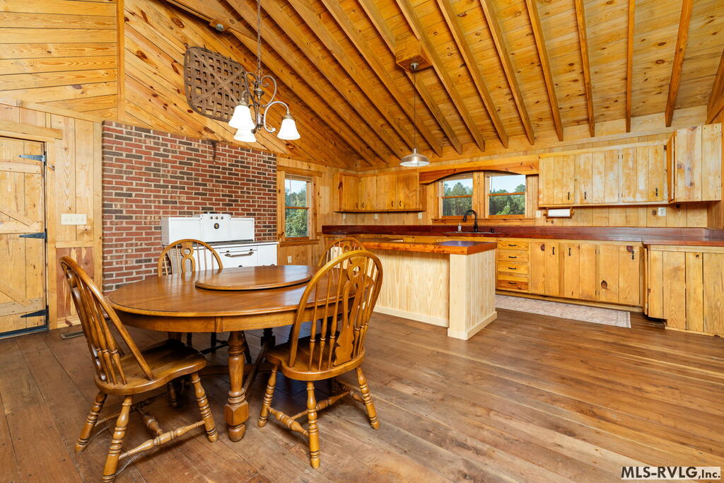 1318 Poor House Road