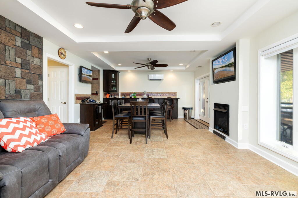 1463 Great Creek Drive