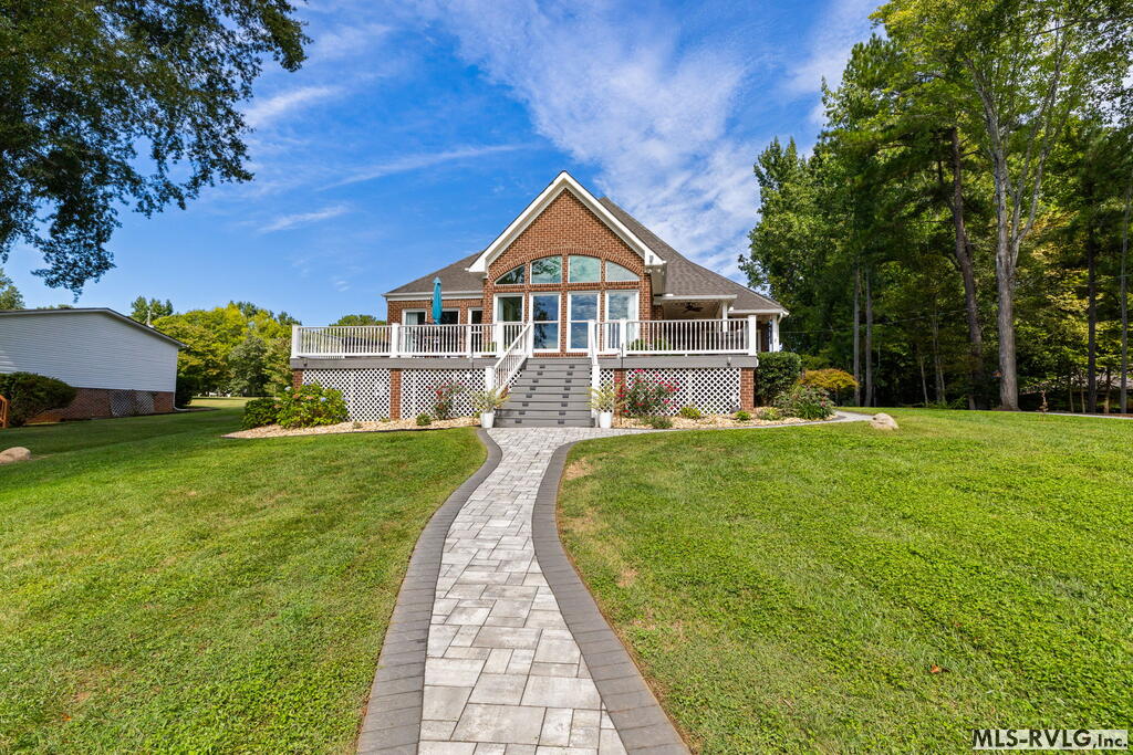 341 Piney Point Circle