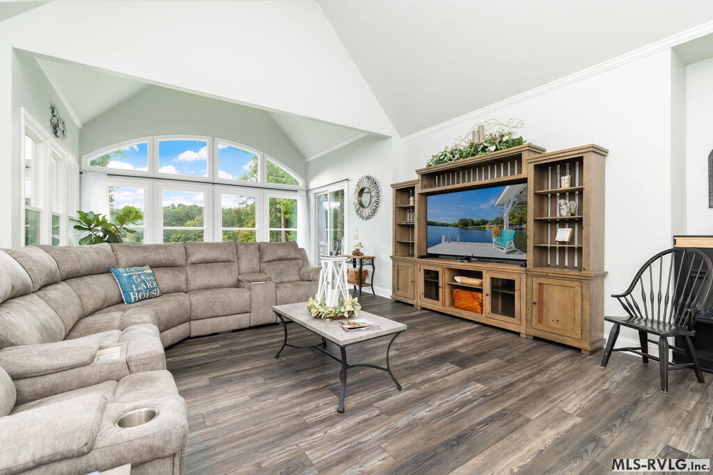 341 Piney Point Circle