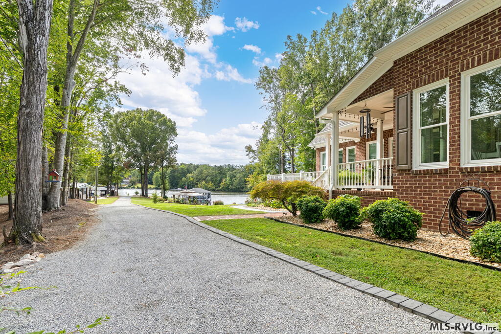 341 Piney Point Circle