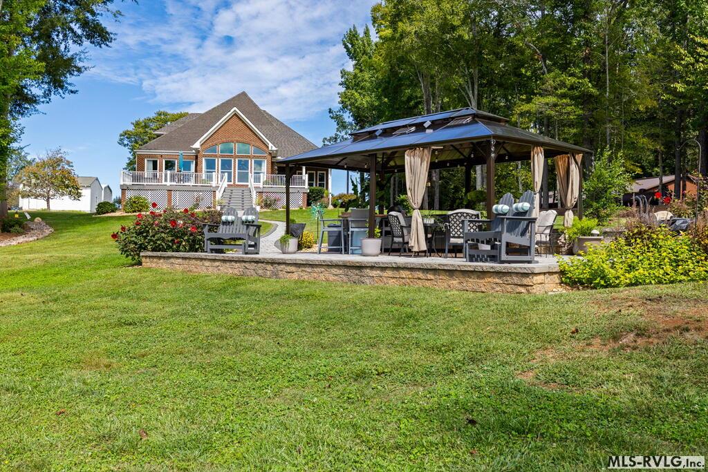 341 Piney Point Circle