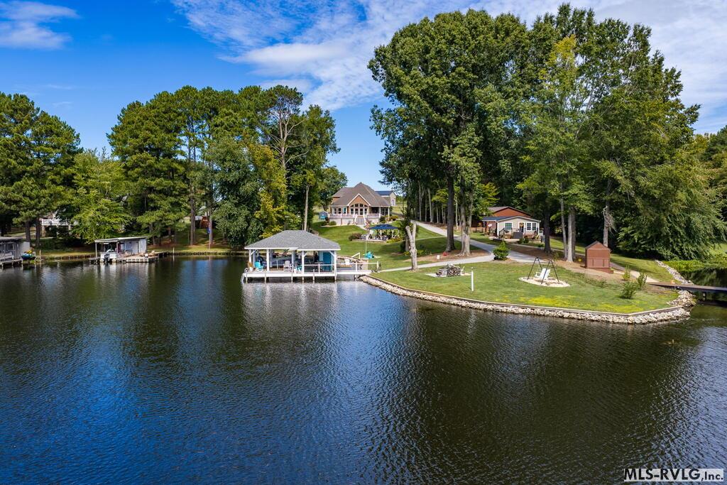 341 Piney Point Circle Bracey VA