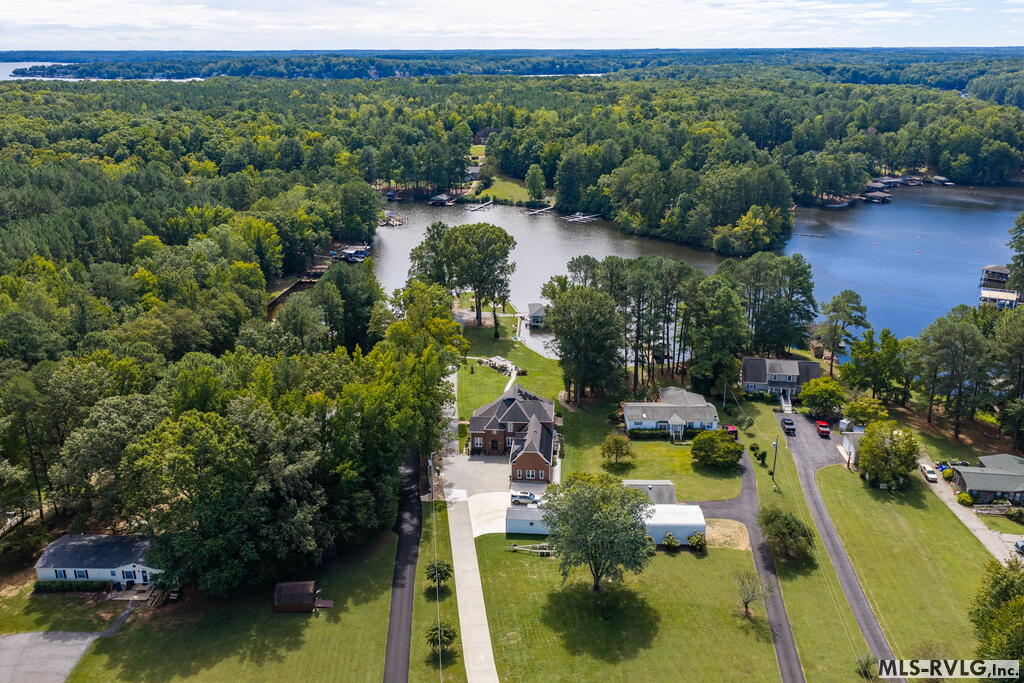341 Piney Point Circle