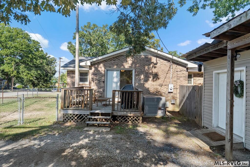 1411 Hurley Street