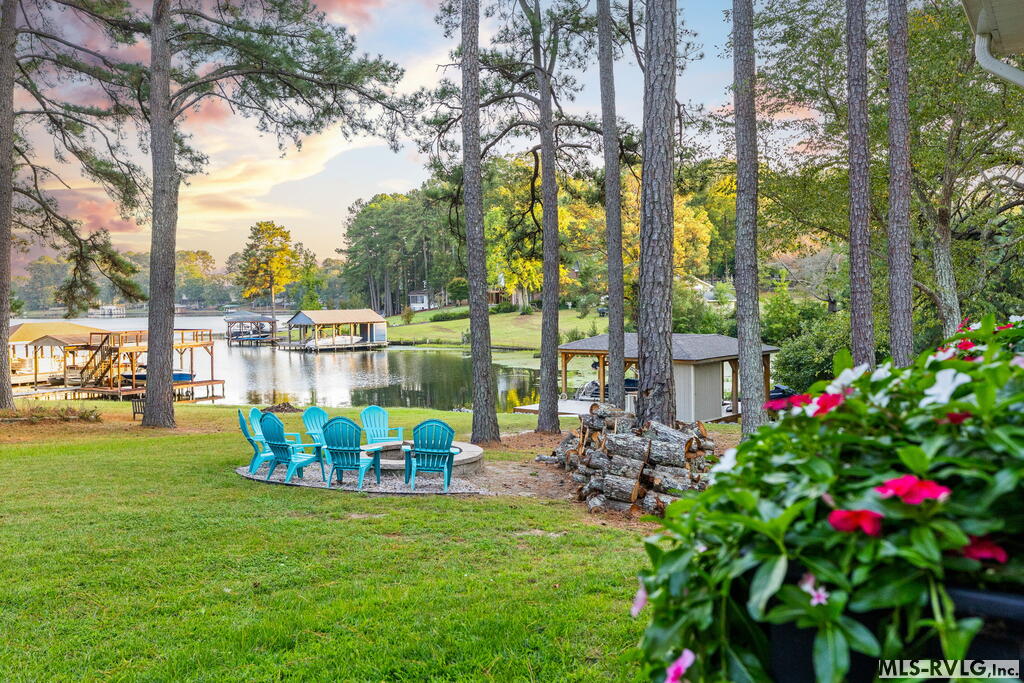 100 Cove Manor