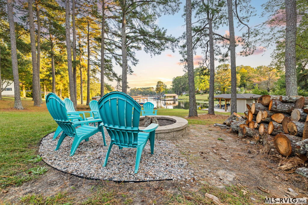 100 Cove Manor