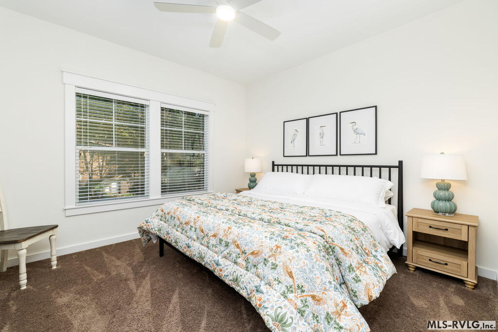 100 Cove Manor