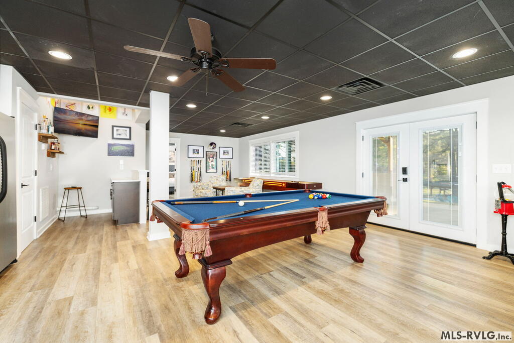 100 Cove Manor