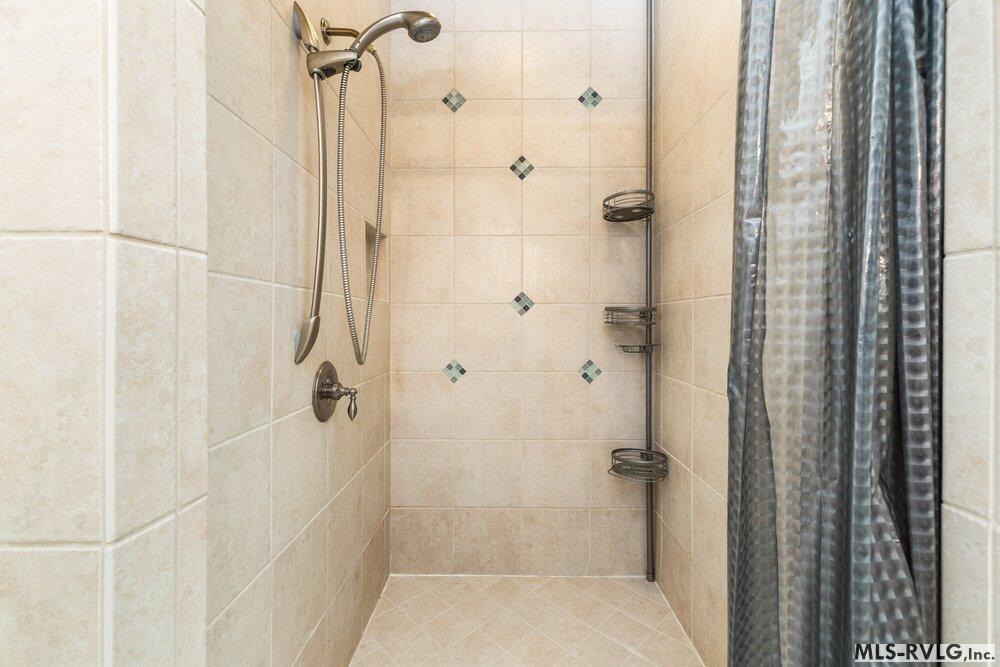 417 Poe Creek Dr