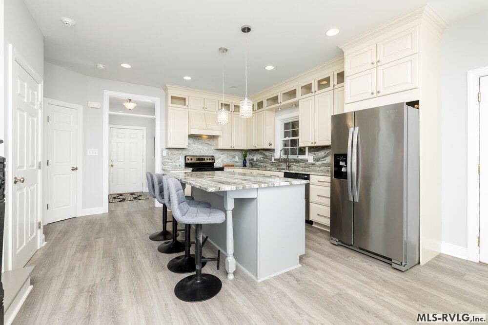 417 Poe Creek Dr