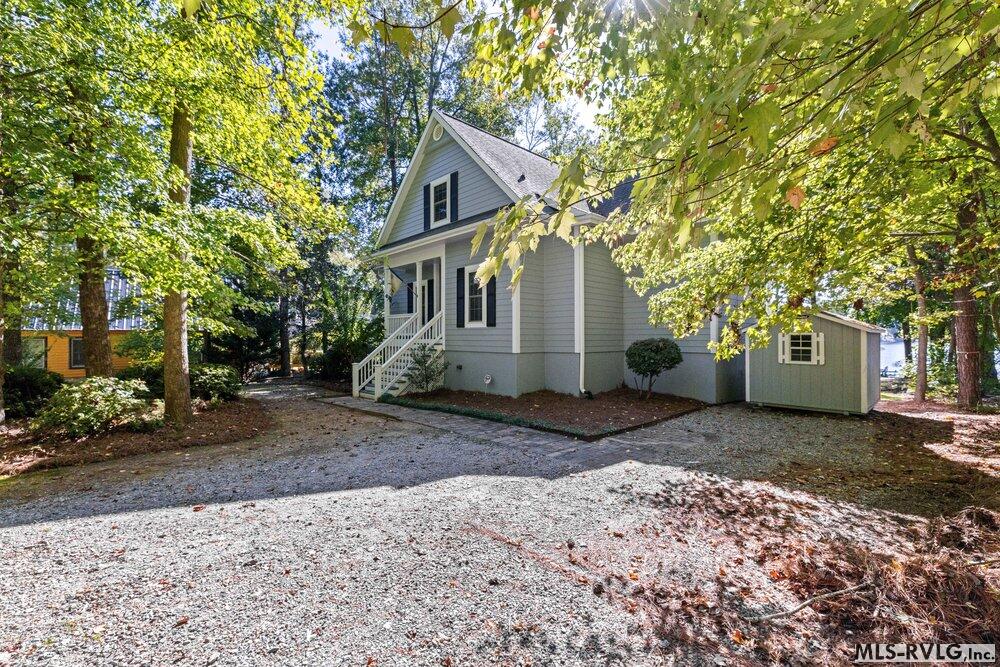 417 Poe Creek Dr