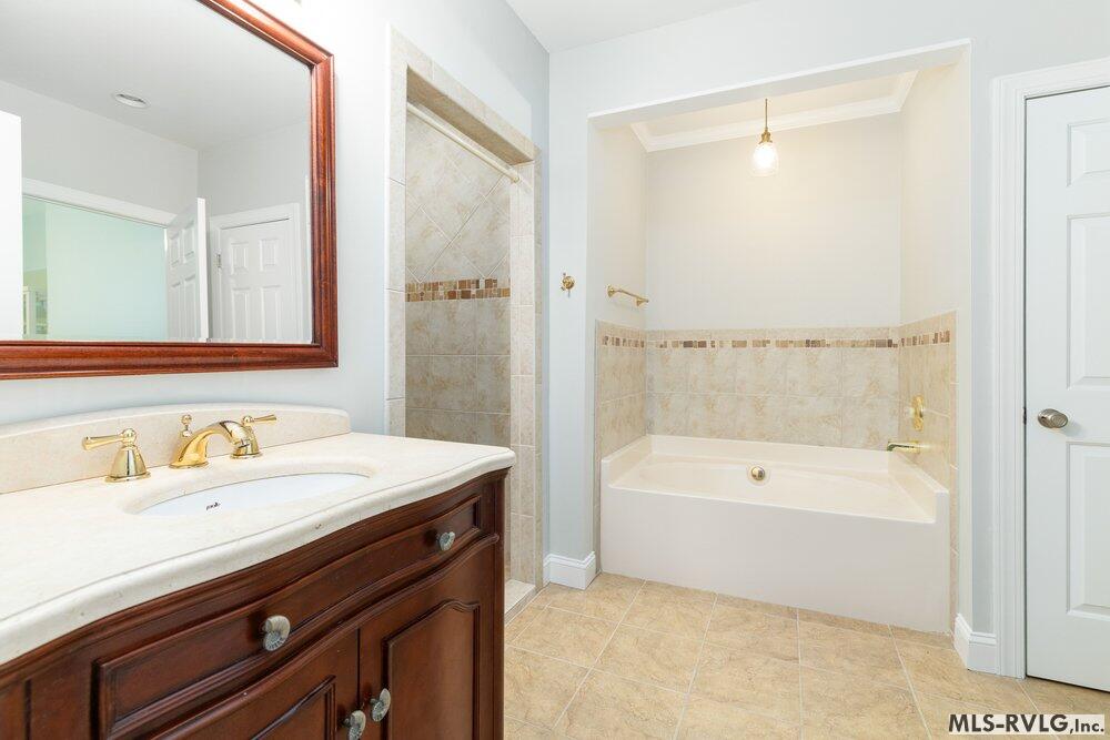 417 Poe Creek Dr