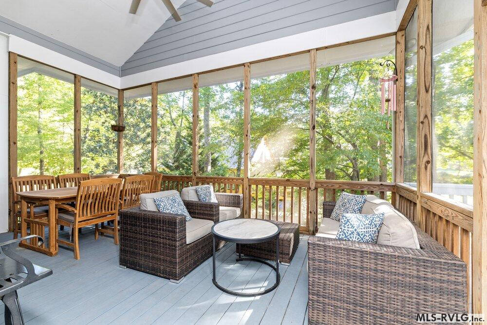 417 Poe Creek Dr