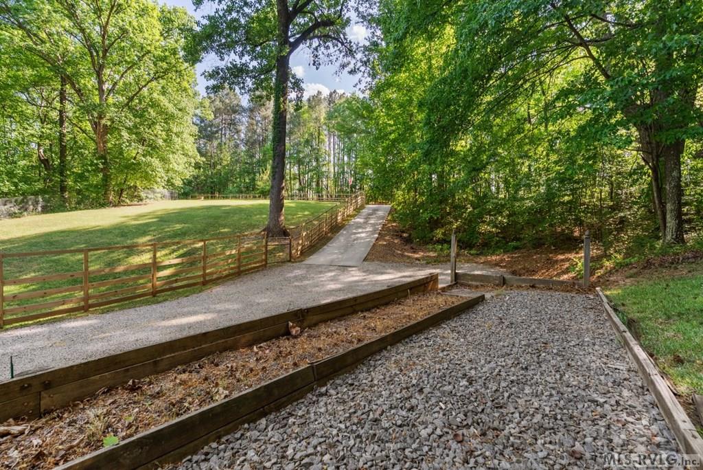 206 Greenvalley