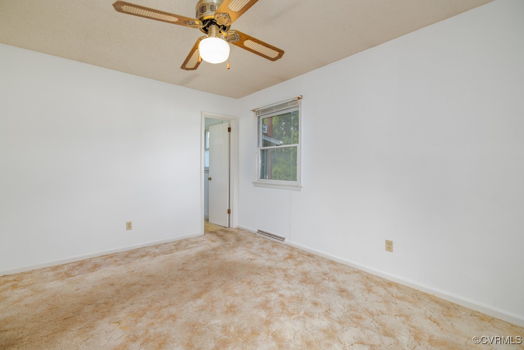 402 Cifers Ln