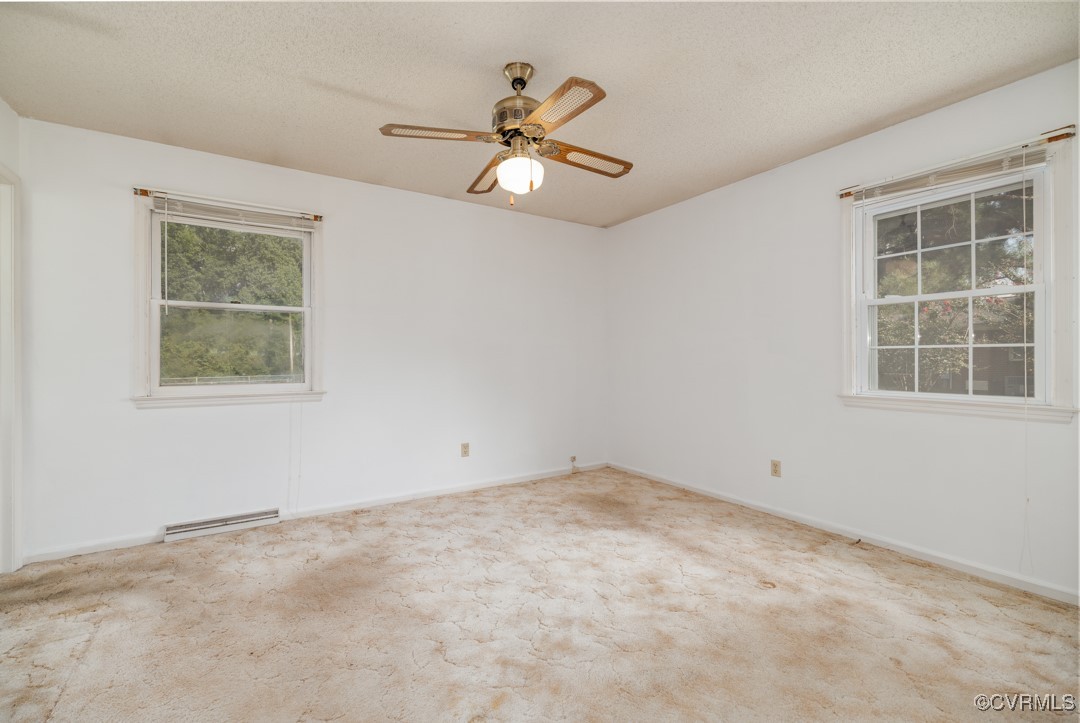 402 Cifers Ln