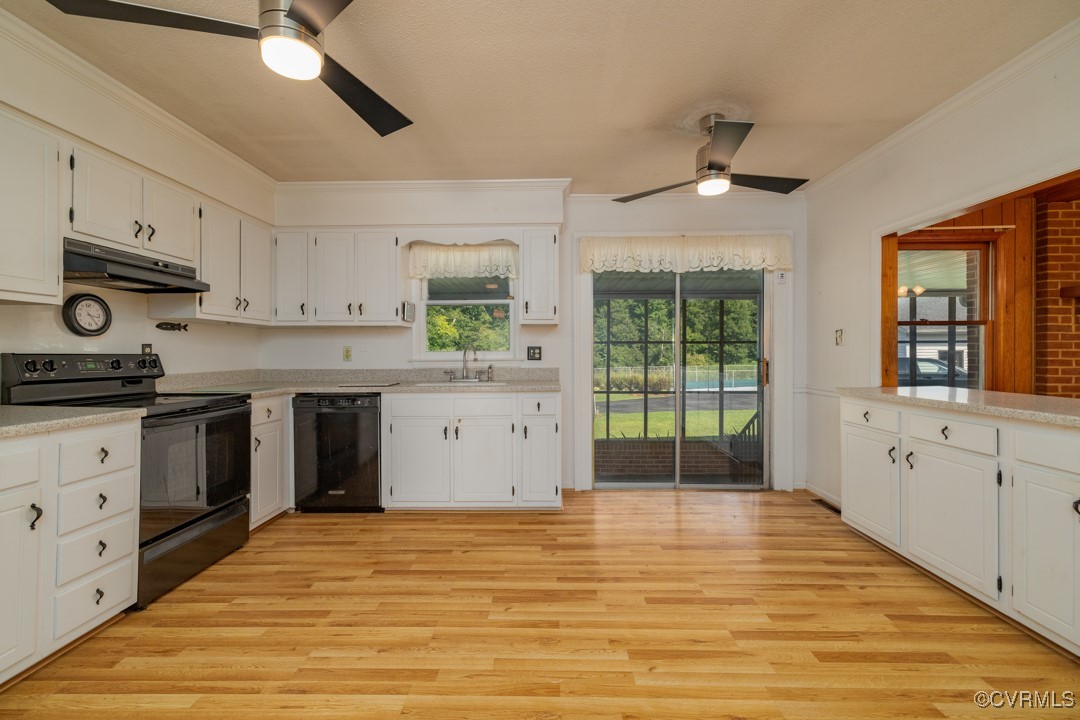 402 Cifers Ln