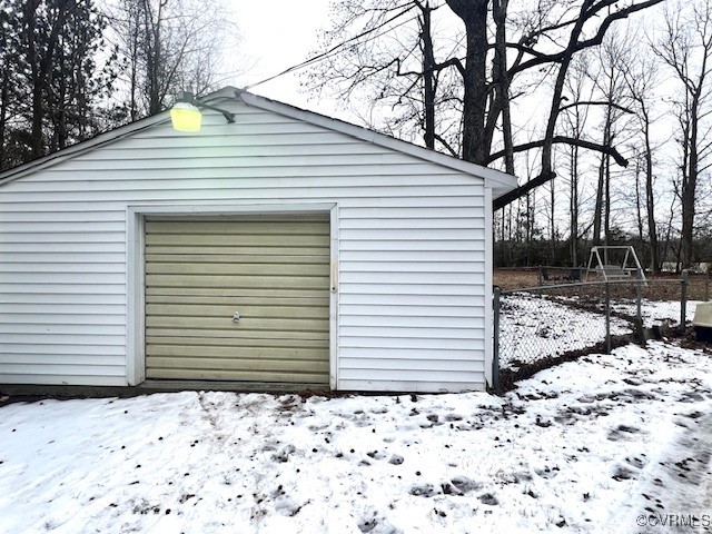 906 Otterdam Rd