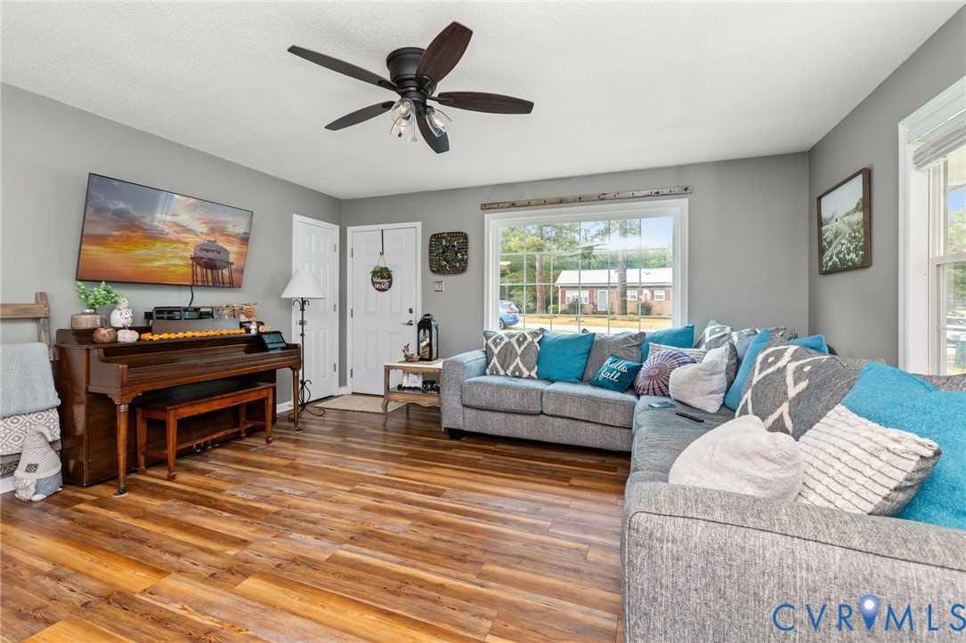201 Van Dyke Cir