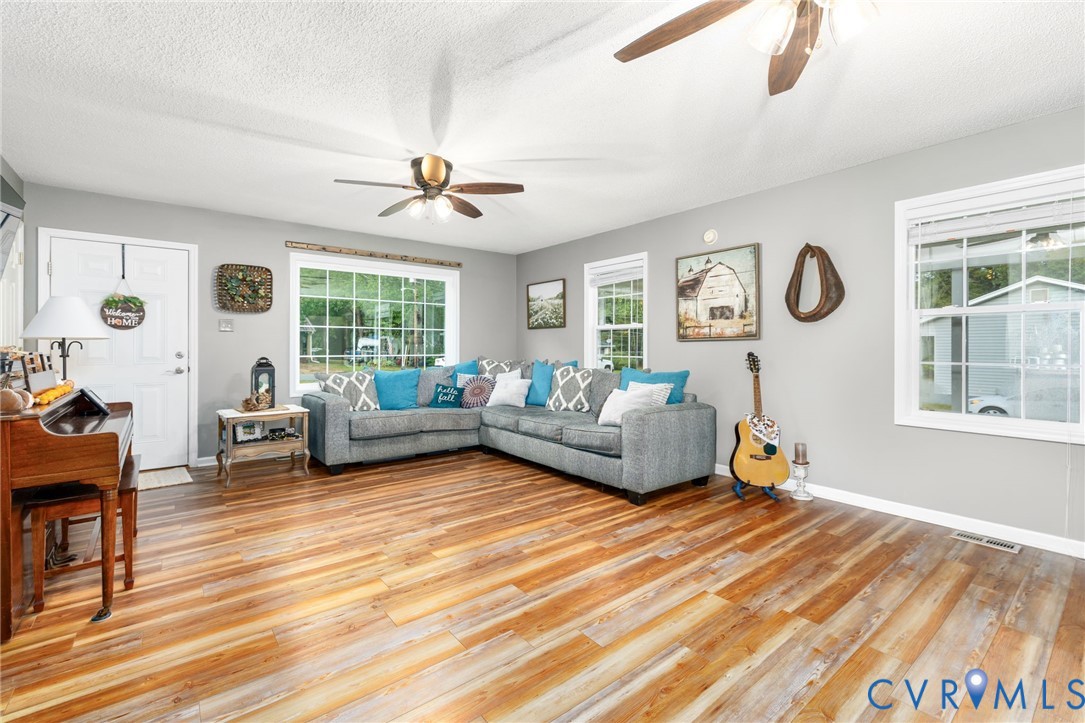 201 Van Dyke Cir
