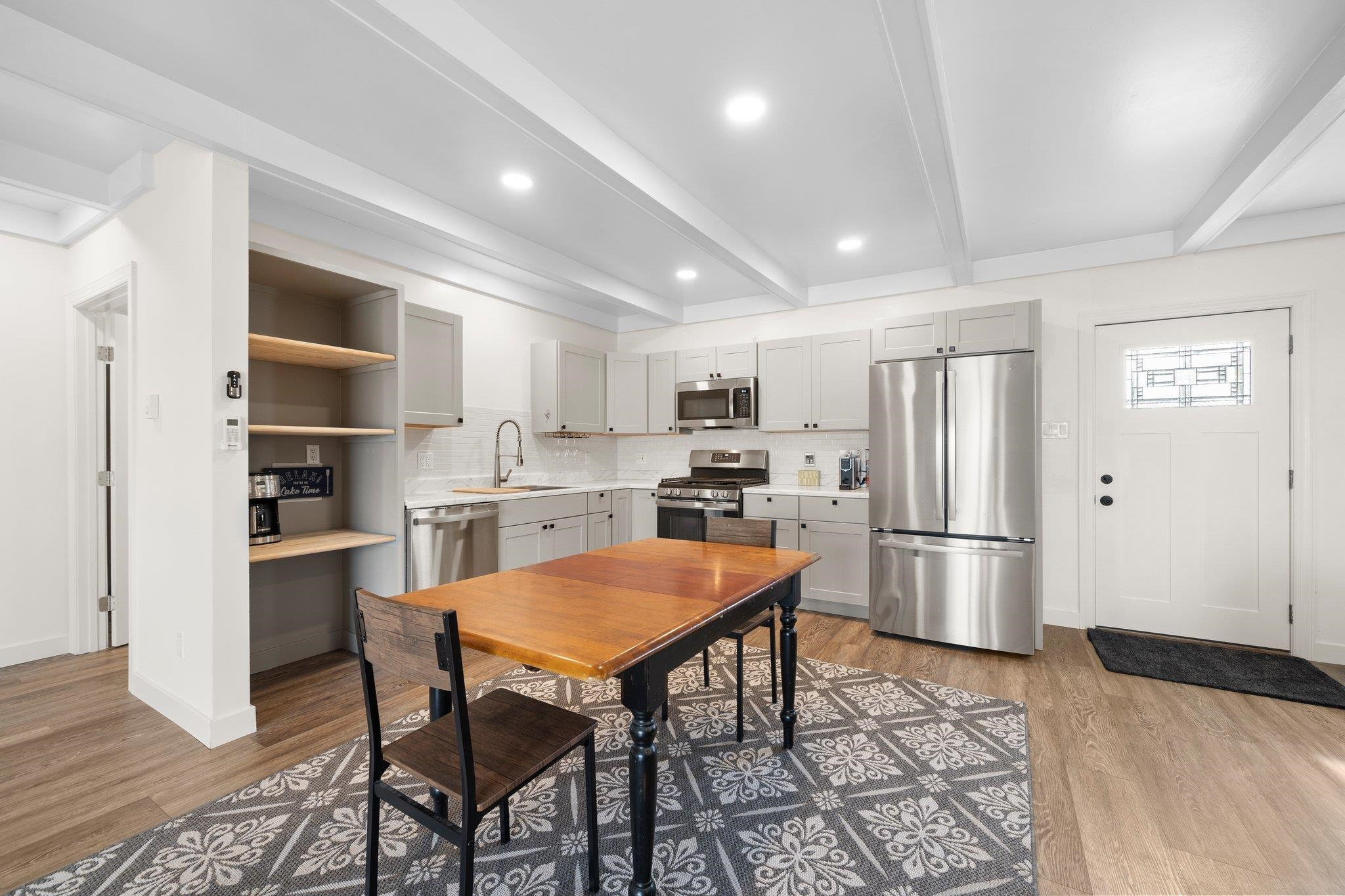 385 Jaber Road