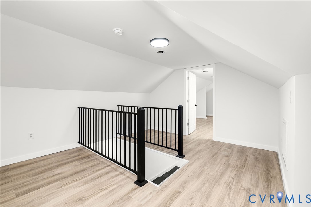 426 Laurel St