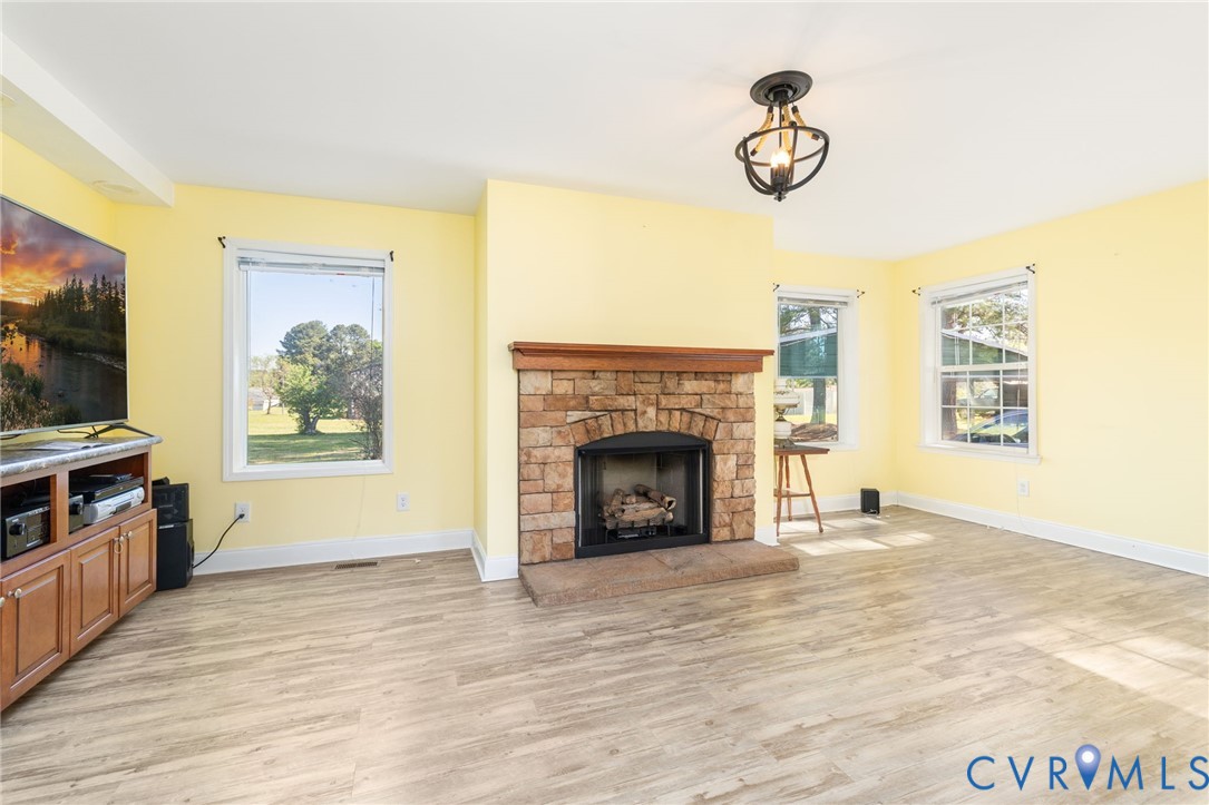 147 Pleasant Shade Dr