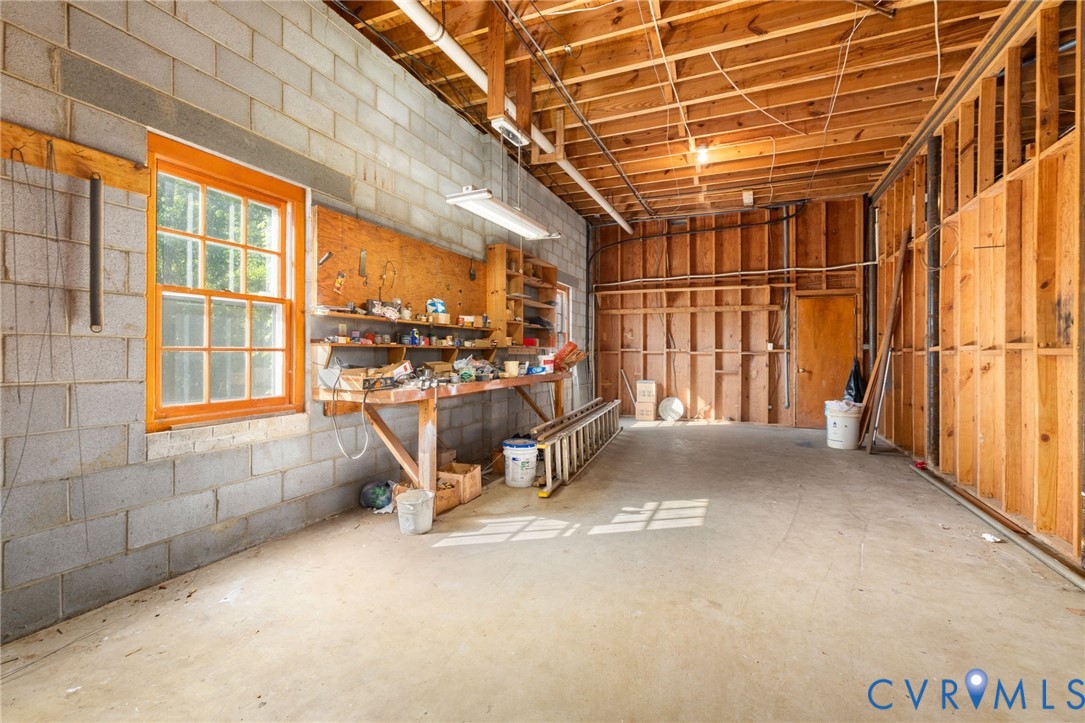 1503 Wiggins Rd