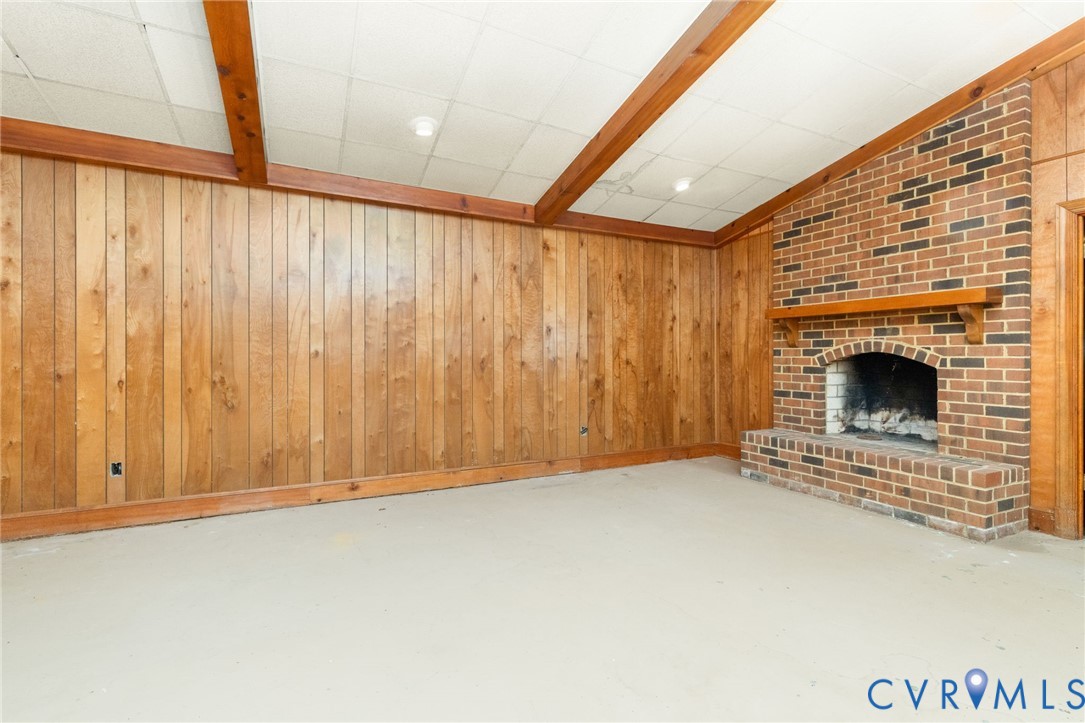 1503 Wiggins Rd