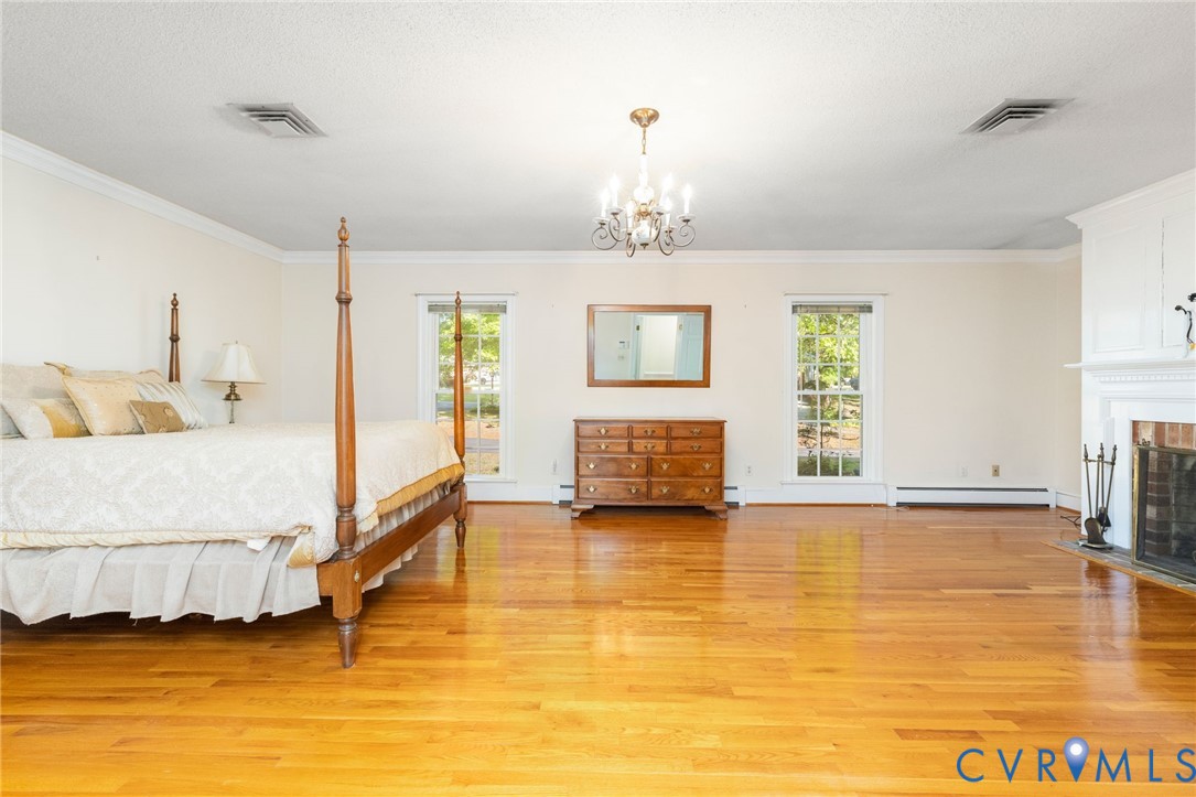 1503 Wiggins Rd