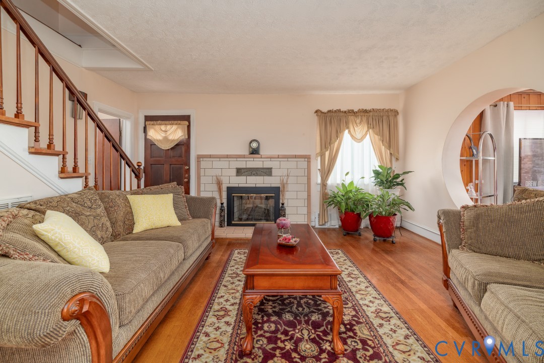 1300 Sussex Dr